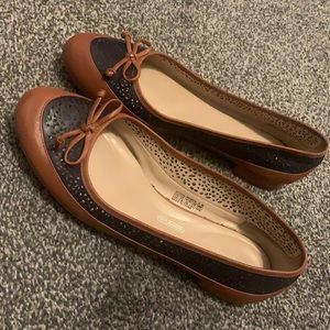 Size 10 women’s brown and blue flats